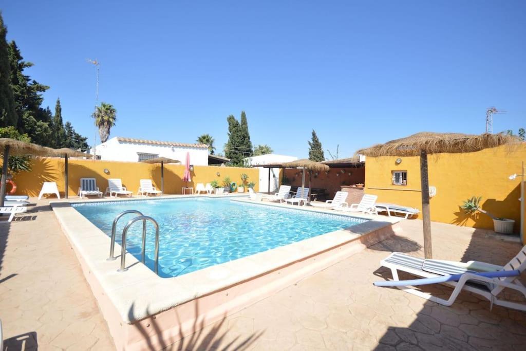 Casas Paqui Y Pablo Con Piscina Compartida En Conil Villa Conil De La Frontera Luaran gambar